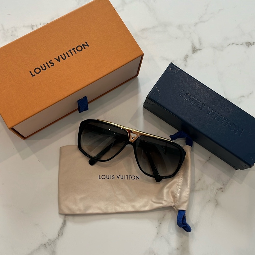 100% authentic Louis Vuitton Evidence sunglasses